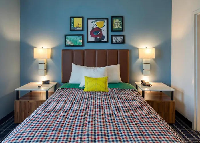 Uptown Suites Extended Stay Denver Co -Westminster